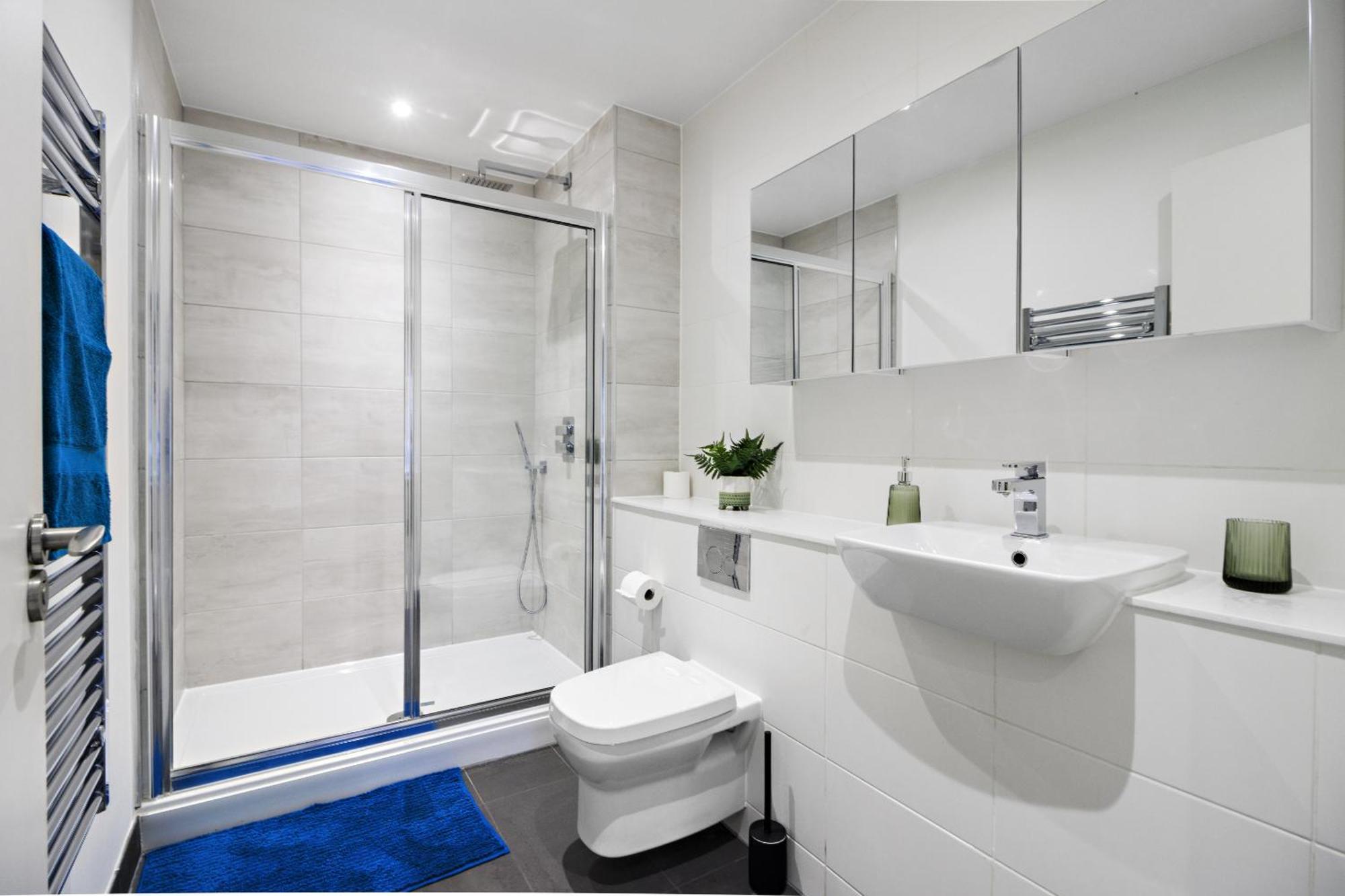 Linacre 1&2 - One And Two Bed Flat Behind The Cathedral With Free Parking And Fast Wifi Apartment Exeter Room photo